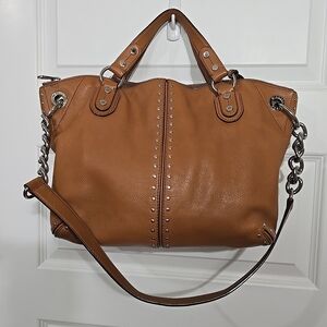 Michael Kors Astor satchel, With Removable Strap.